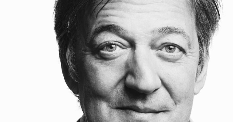 Stephen Fry leaves Twitter!