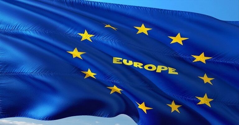 The EU is weak and corrupt!
