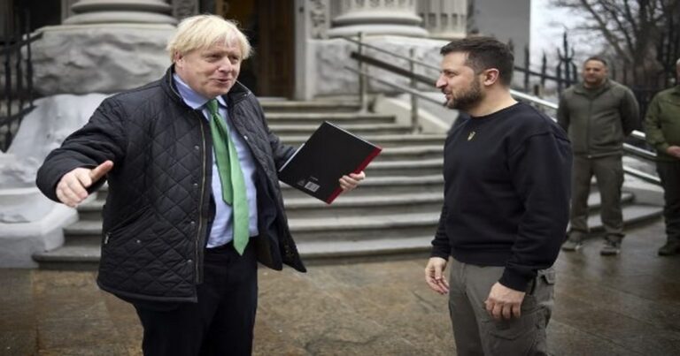Why does Boris Johnson want WW3?