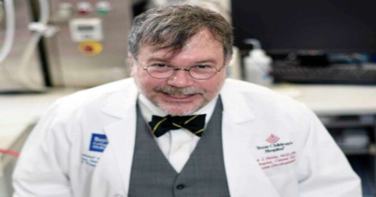 Dr Peter Hotez – Vaccine Super salesman.