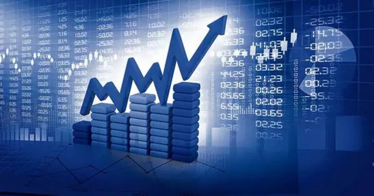 Fictions on the Economy.