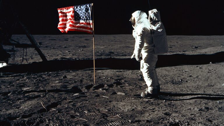 Take me to the Moon – Artemis in trouble!