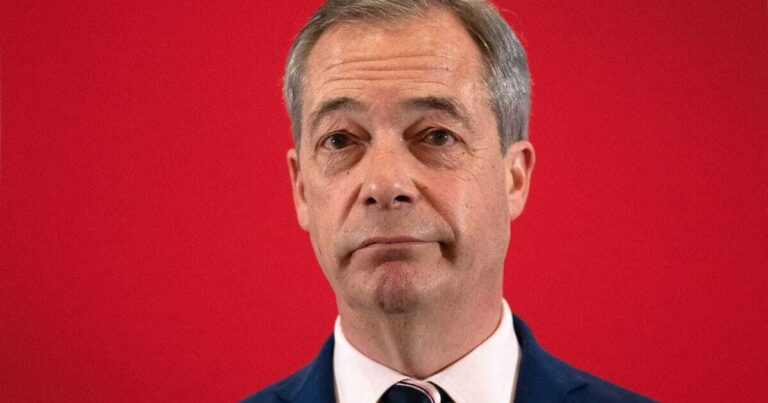 Nigel Farage joins the anti-vaxx train!