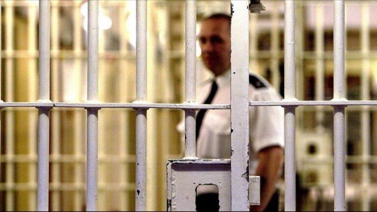 Convicts choose Labour!